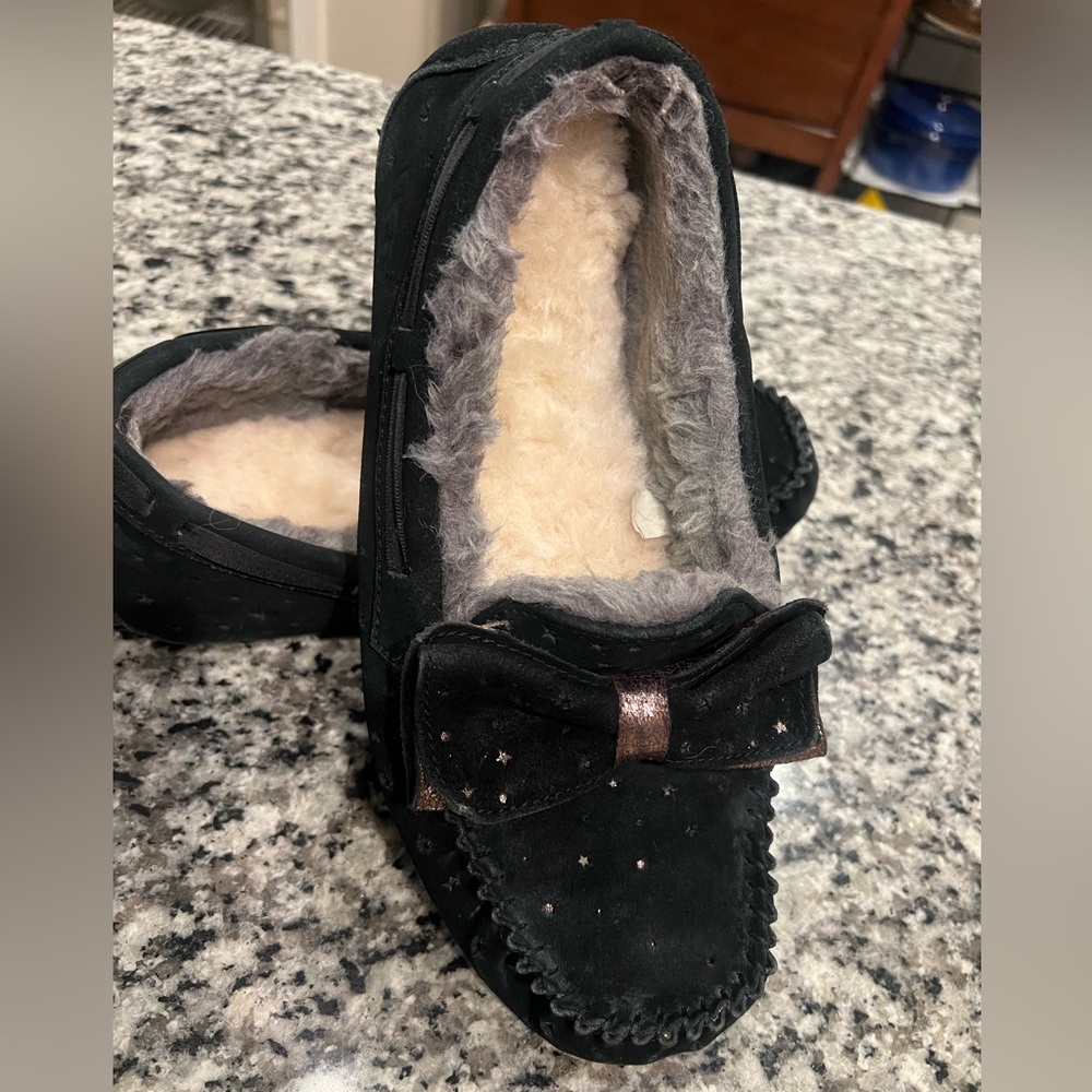 Ugg Dakota Stargirl Slipper Bow Black Suede Slip On Comfort Cozy Sherpa Size 10